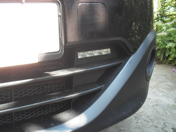 Front_1_r.jpg