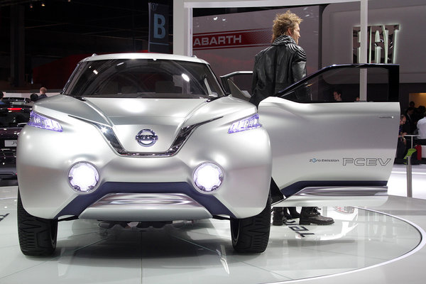 nissan-terra-paris-2012-1348829700-11.jpg