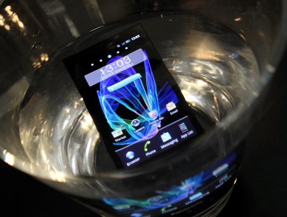 panasonic_eluga_07.jpg