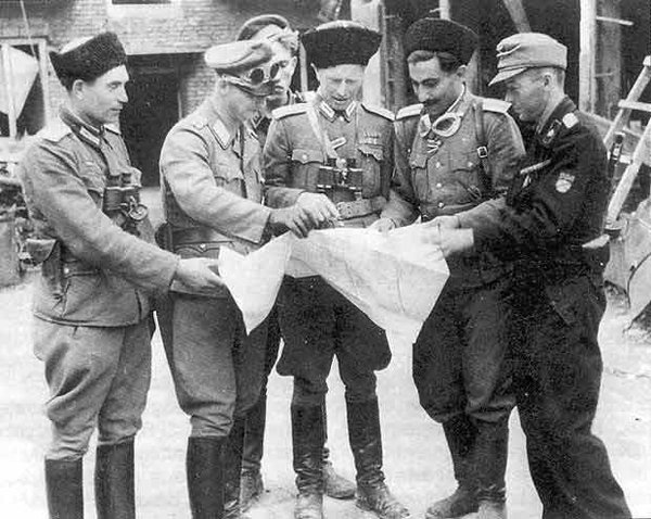 1253602121_putinvs1.jpg