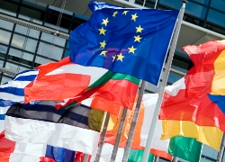 20120626_eu_t.jpg