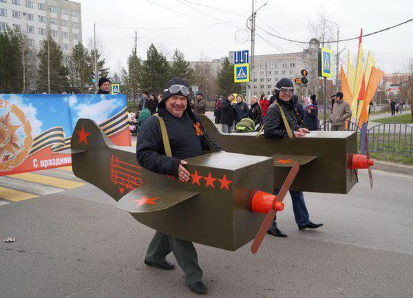 CEkA9mkWgAAUq5W.jpg