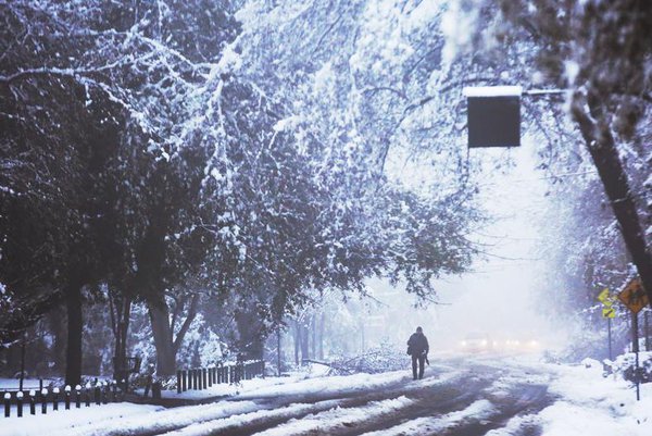 na-chili-obrushilsja-moschnyj-snegopad_rect_edcbc35356acfb60d6aa995e2137dec2.jpg