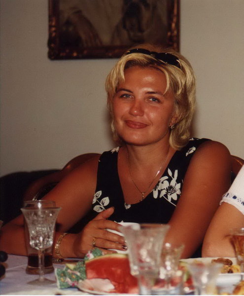 blond 2.jpg