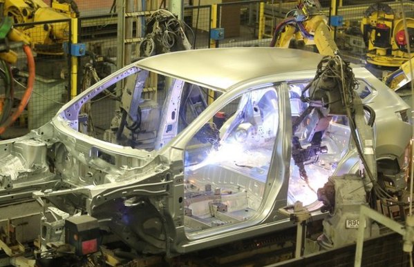 Nissan Qashqai-2014-production-plant 2.jpg