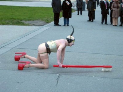 aguzarova na promenade.jpeg