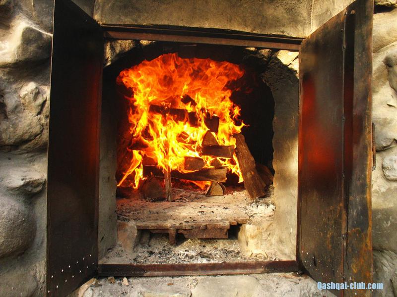 682-Ukr-Karpaty-Jasinia-chan-topka-plamia