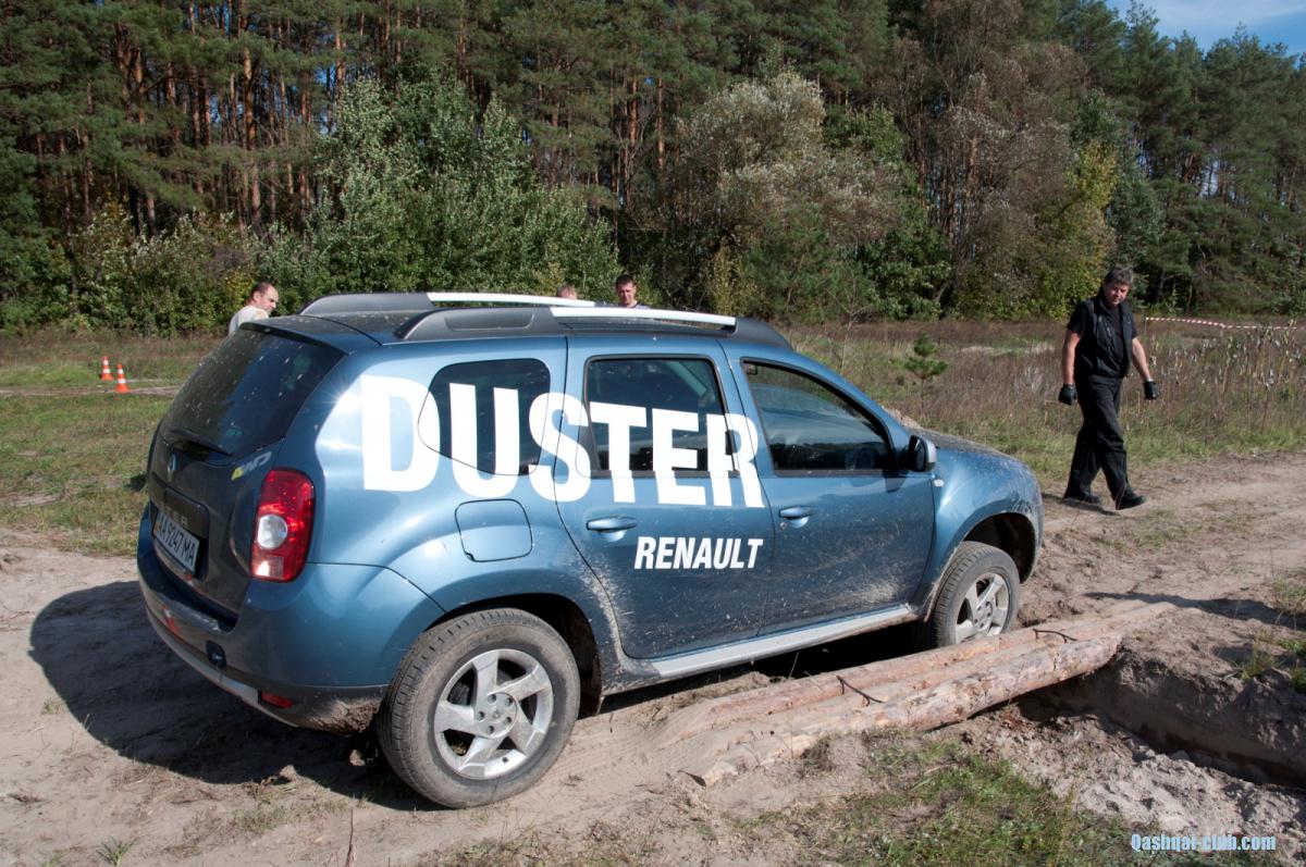 Duster-Club-36